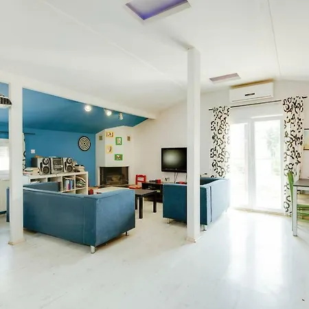 Apartament Delightful And Sunny Studio *
