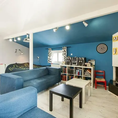 Apartament Delightful And Sunny Studio